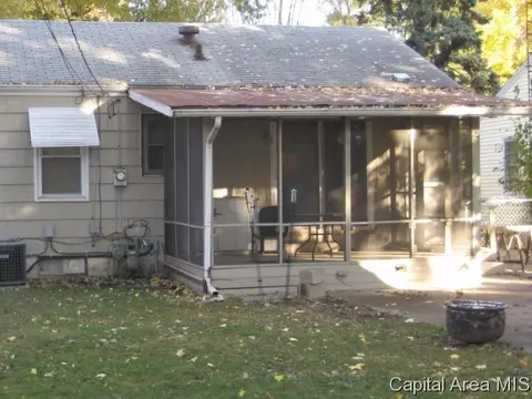 3011 S Thayer St, Springfield, IL 62704 photo 2
