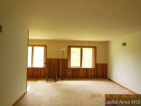 455 Pakey Rd, Springfield, IL 62712 photo 2