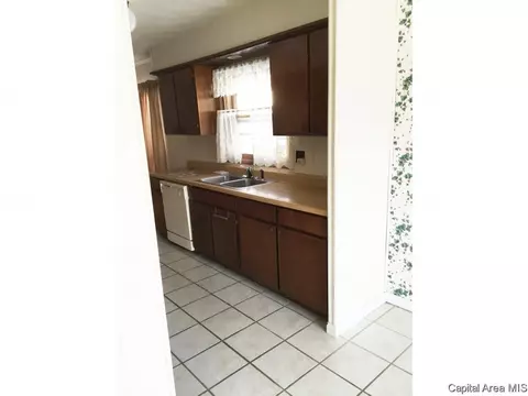 57 Coachlight Ct, Springfield, IL 62703 photo 6