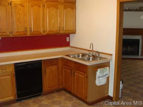 30 Ridge Ct, Springfield, IL 62703 photo 6