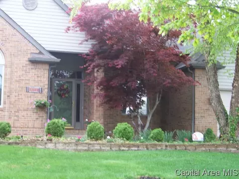1520 Old Ivy Dr, Springfield, IL 62711 photo 2