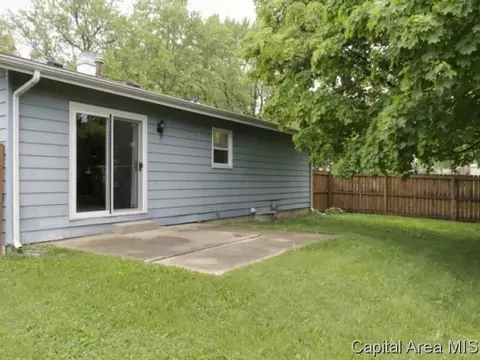 2720 Arlington Dr, Springfield, IL 62704 photo 17