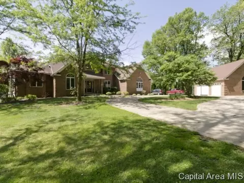 48 W Fairview Ln, Springfield, IL 62711 photo 2