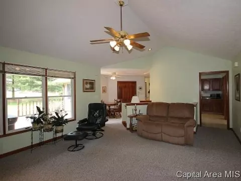 3966 Guilford, Springfield, IL 62711 photo 9