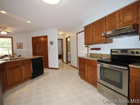 3966 Guilford, Springfield, IL 62711 photo 7