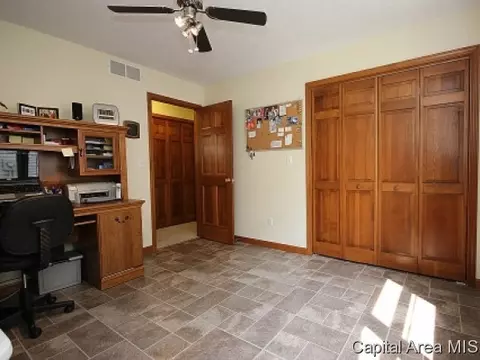 3966 Guilford, Springfield, IL 62711 photo 10