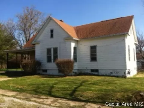 108 E Wilson Ave, Gillespie, IL 62033 photo 1
