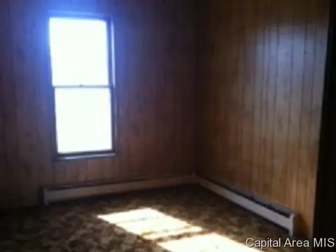 108 E Wilson Ave, Gillespie, IL 62033 photo 8