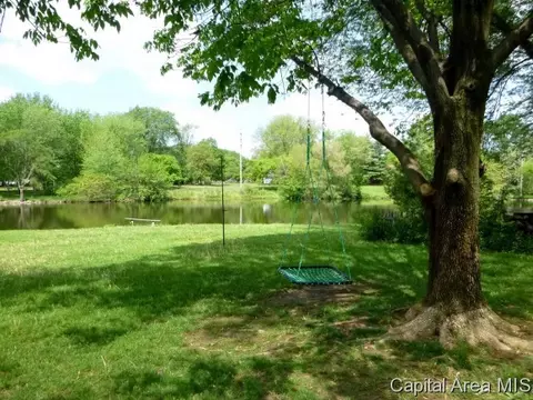 32 Lucerne Dr, Springfield, IL 62707 photo 4