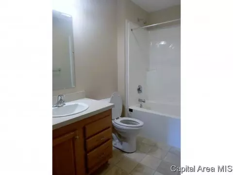 1516 Selinger St, Springfield, IL 62702 photo 9