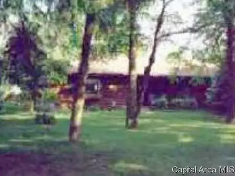218 E Spruce St, Chatham, IL 62629 photo 1