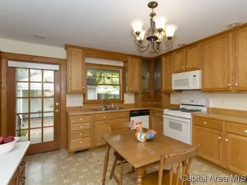 1625 Whittier, Springfield, IL 62704 photo 4