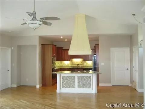 1508 Hoechester, Springfield, IL 62712 photo 5