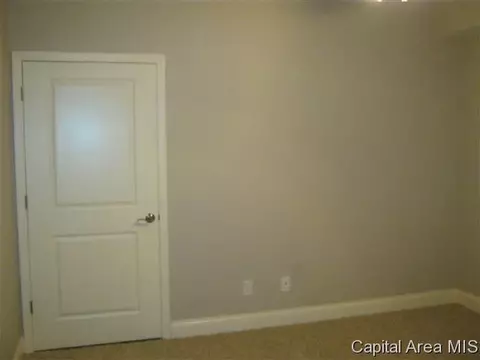 1508 Hoechester, Springfield, IL 62712 photo 17