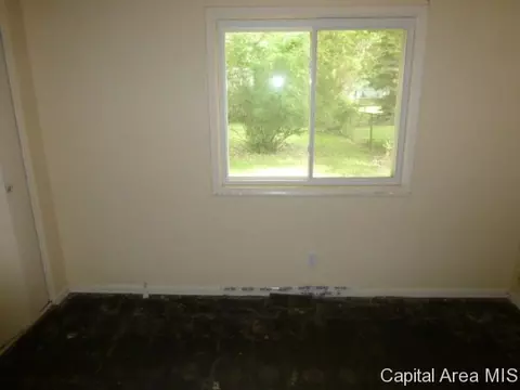 1500 Fairfield Dr, Springfield, IL 62702 photo 9