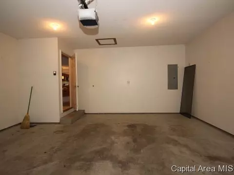 5234 Carlton, Springfield, IL 62703 photo 4