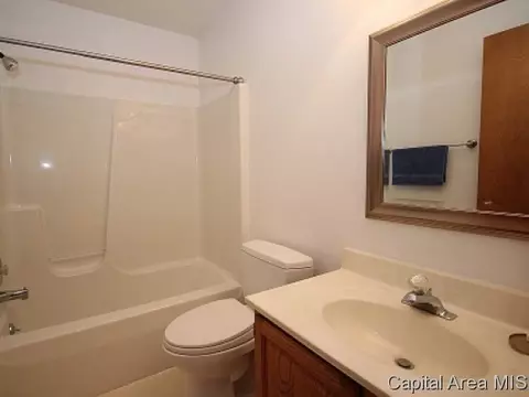 5234 Carlton, Springfield, IL 62703 photo 16