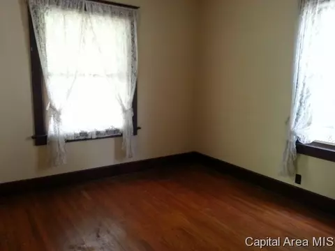 854 S State St, Springfield, IL 62704 photo 12