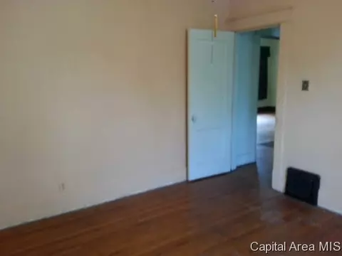 854 S State St, Springfield, IL 62704 photo 10