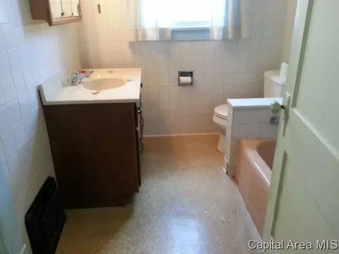 854 S State St, Springfield, IL 62704 photo 11