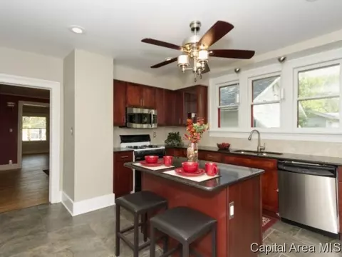 710 S Illinois St, Springfield, IL 62704 photo 9
