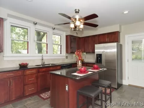 710 S Illinois St, Springfield, IL 62704 photo 7