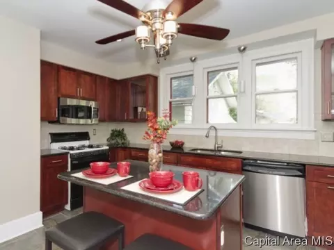 710 S Illinois St, Springfield, IL 62704 photo 11