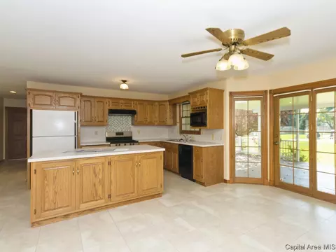 2608 Apple Creek Dr, Springfield, IL 62702 photo 6