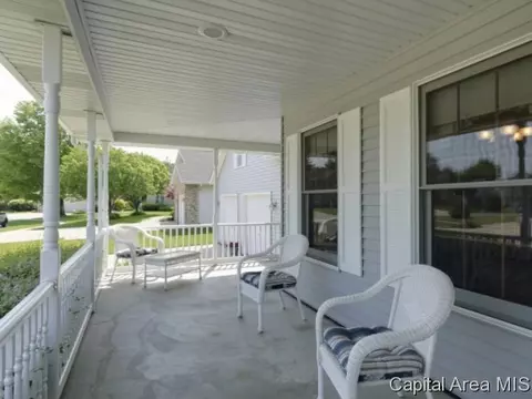 2608 Apple Creek Dr, Springfield, IL 62702 photo 3