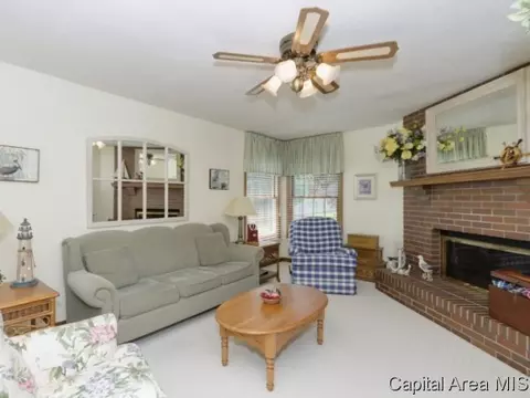 2608 Apple Creek Dr, Springfield, IL 62702 photo 13