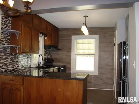 2549 S 7th St, Springfield, IL 62703 photo 18