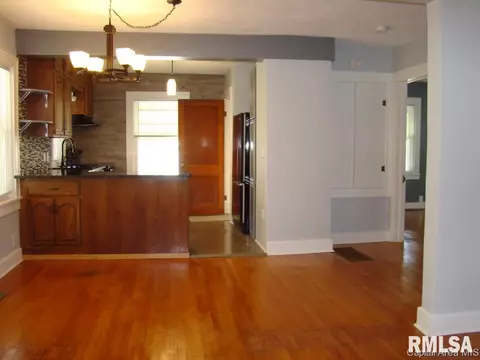 2549 S 7th St, Springfield, IL 62703 photo 14