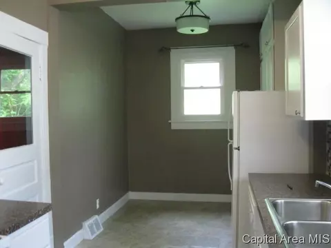 1728 S Douglas Ave, Springfield, IL 62704 photo 6
