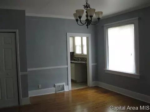 1728 S Douglas Ave, Springfield, IL 62704 photo 2