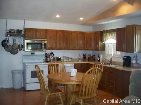 2900 Biscayne, Springfield, IL 62707 photo 6