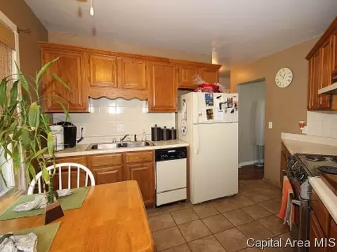 1720 N 21st St, Springfield, IL 62702 photo 9