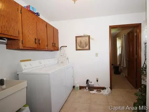 3913 W Bluffs Rd, Springfield, IL 62711 photo 6