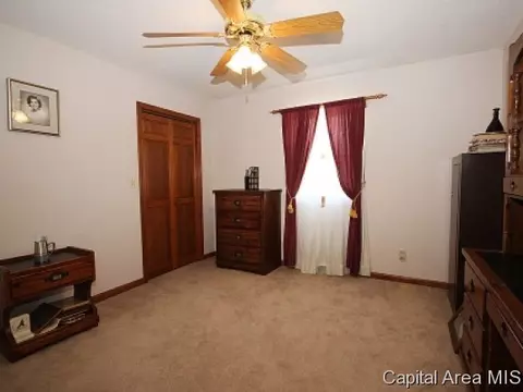 3913 W Bluffs Rd, Springfield, IL 62711 photo 16