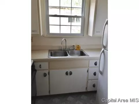 3208 S Carman Ave, Springfield, IL 62703 photo 8
