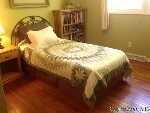 2130 Warwick Dr, Springfield, IL 62704 photo 17