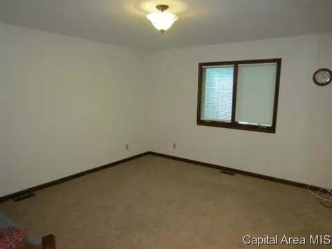 3015 Cameron, Springfield, IL 62704 photo 7