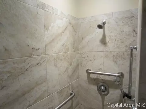 3015 Cameron, Springfield, IL 62704 photo 5