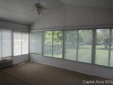 3015 Cameron, Springfield, IL 62704 photo 8