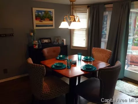 3229 W Pt, Springfield, IL 62704 photo 7