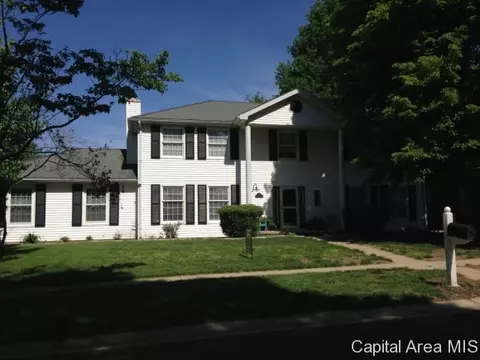 3229 W Pt, Springfield, IL 62704 photo 1