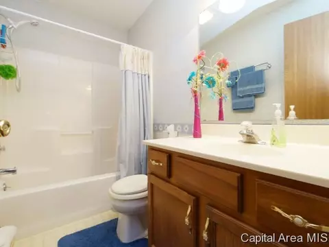 3033 Stokebridge, Springfield, IL 62702 photo 16