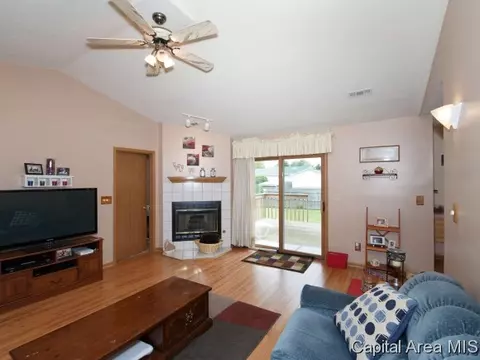 3033 Stokebridge, Springfield, IL 62702 photo 3