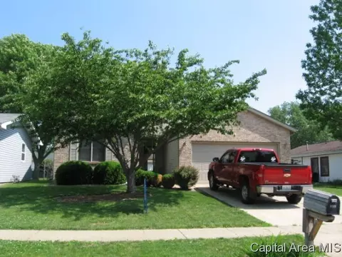 3033 Stokebridge, Springfield, IL 62702 photo 1