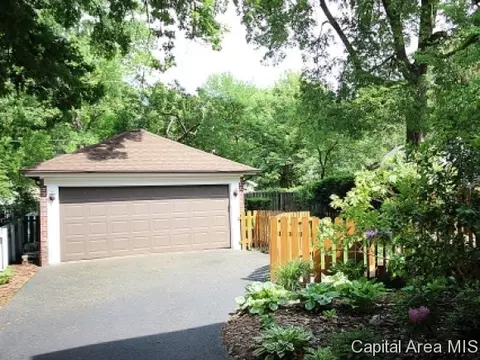 1520 Bates Ave, Springfield, IL 62704 photo 24