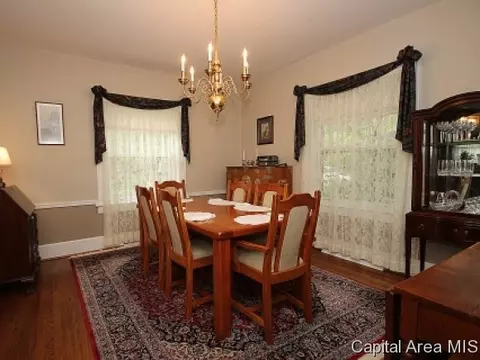 1520 Bates Ave, Springfield, IL 62704 photo 9